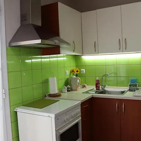 Lovely With Beautiful Garden Apartment Kavala