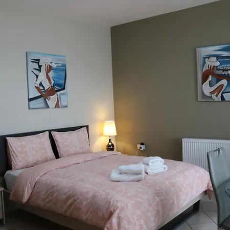 Lovely With Beautiful Garden * 카발라