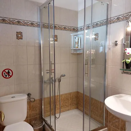 Apartamento Lovely With Beautiful Garden *