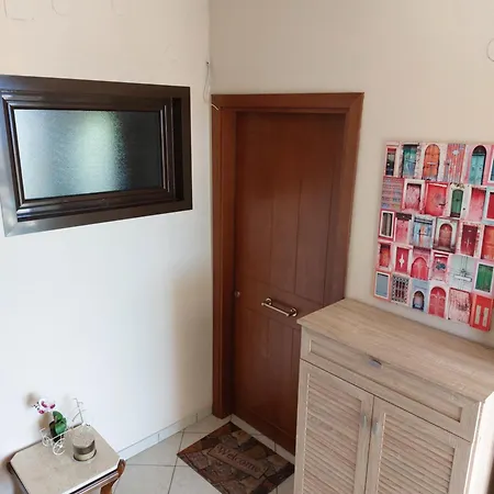 Lovely With Beautiful Garden 아파트