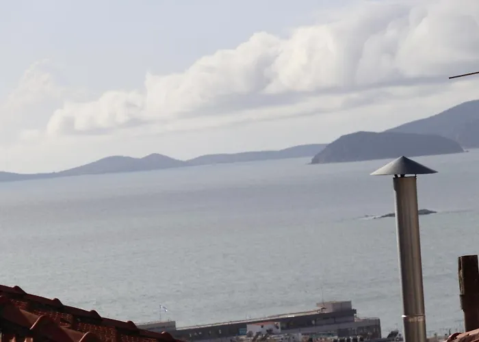 Lovely With Beautiful Garden Appartement *