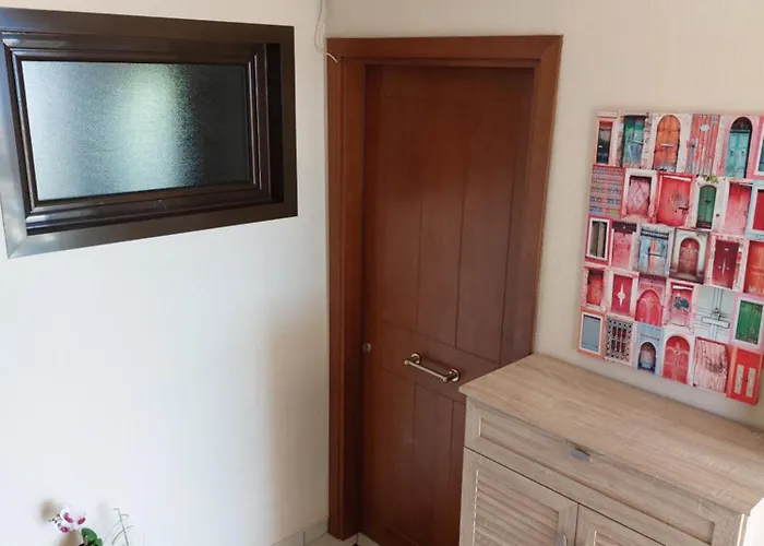 Lovely With Beautiful Garden Appartement